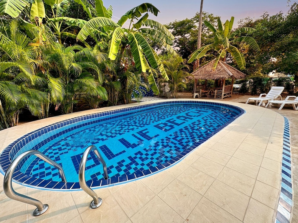 Blue Beach Resort 14/20