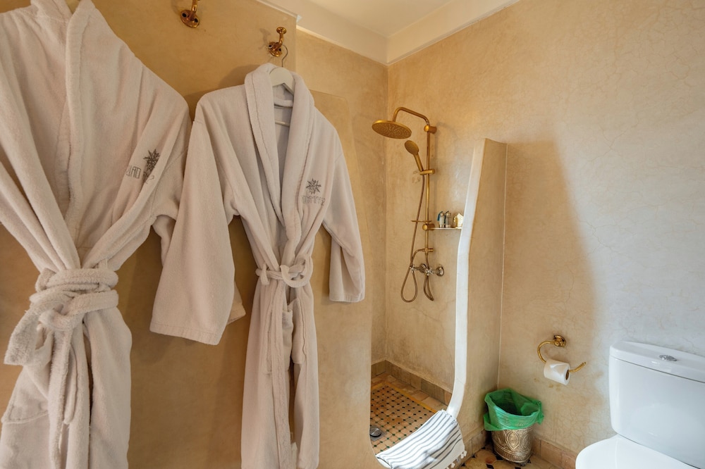Riad Yamina 52 48/50