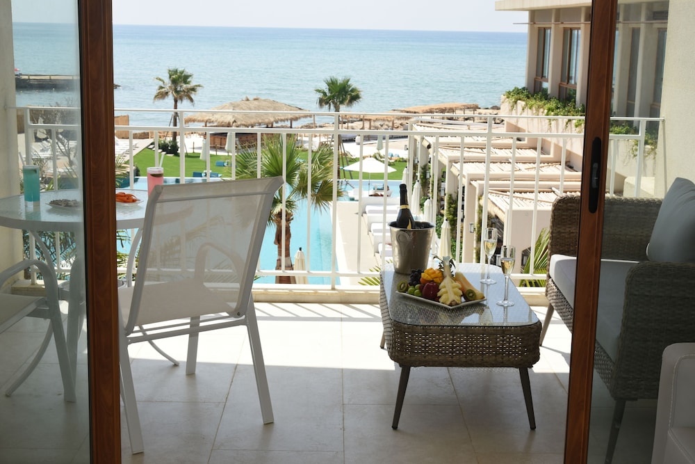Lobby at La Siesta Hotel&Beach Resort, Khalde