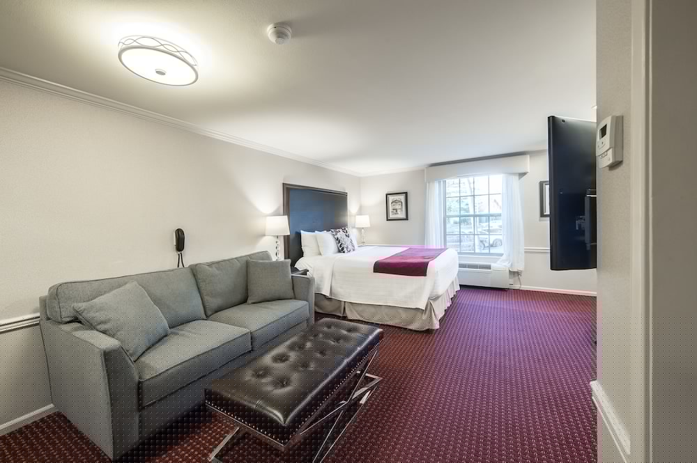 Wingate by Wyndham Bellingham Heritage Inn 37/48
