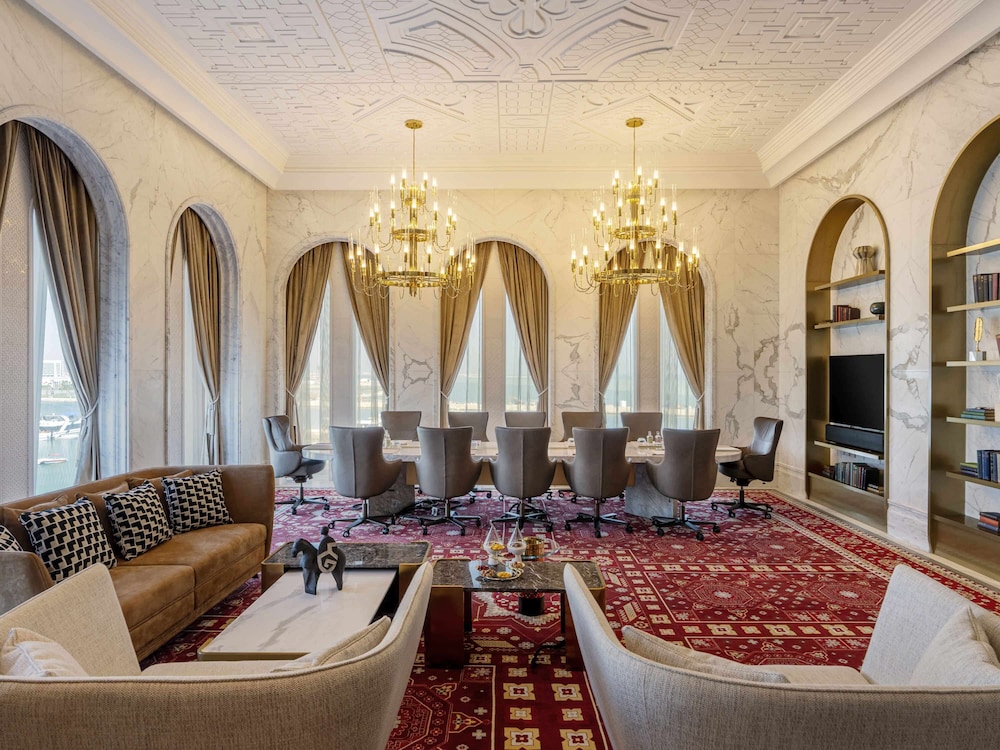 Raffles Doha 47/65