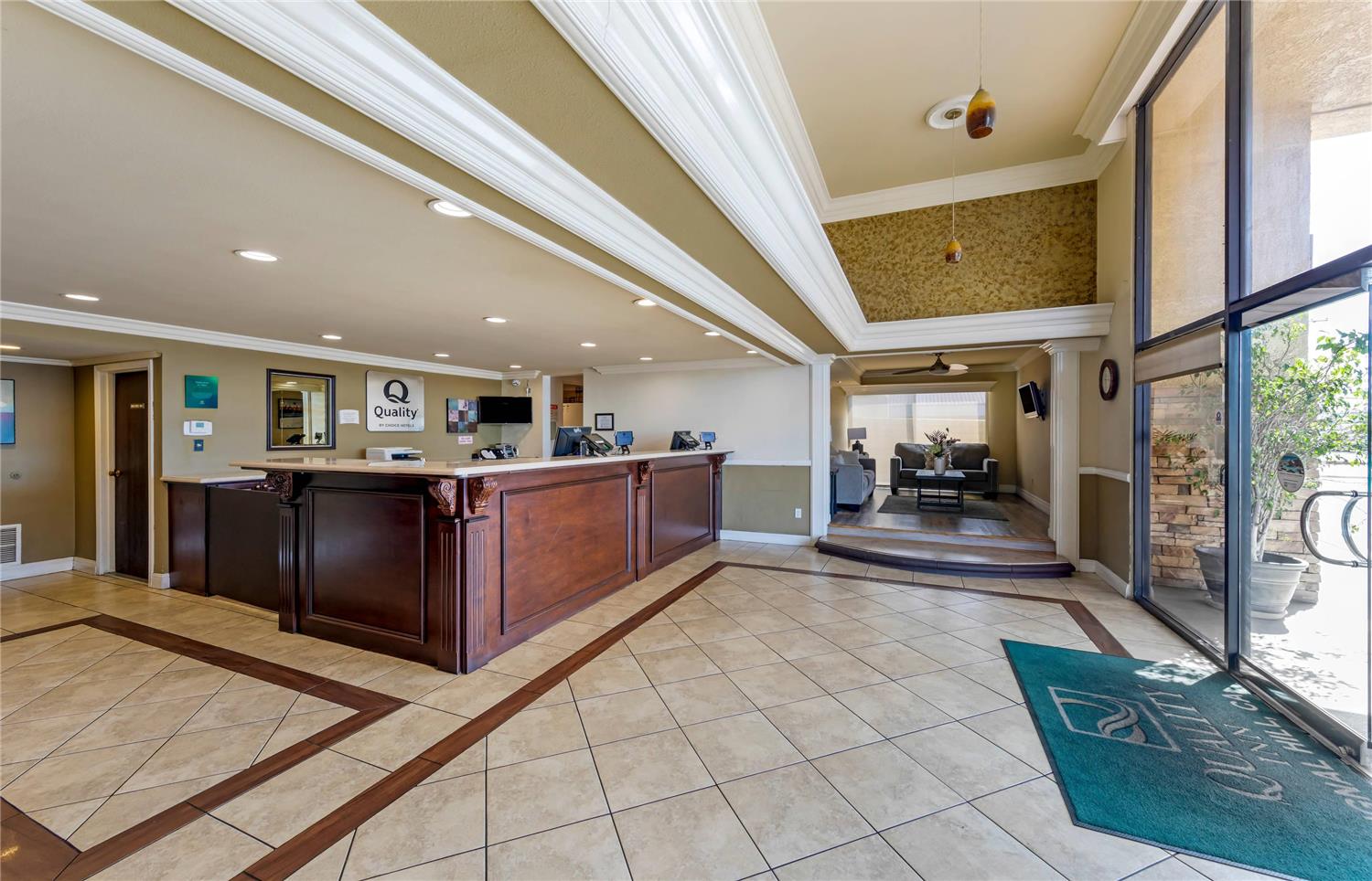 Quality Inn Near Long Beach Airport 2/13