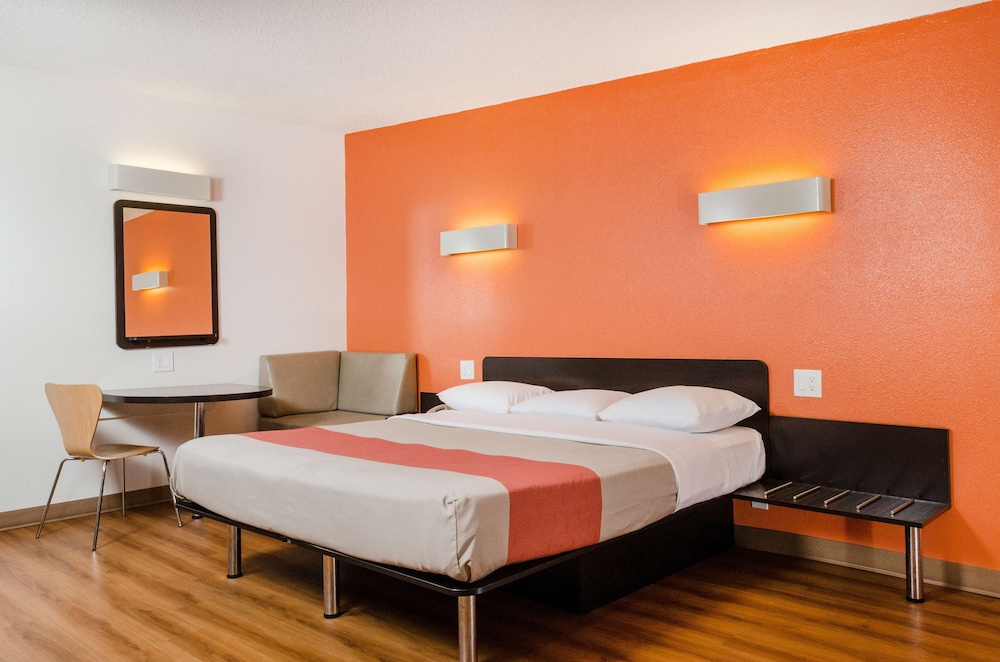 Ramada by Wyndham Merced 36/57