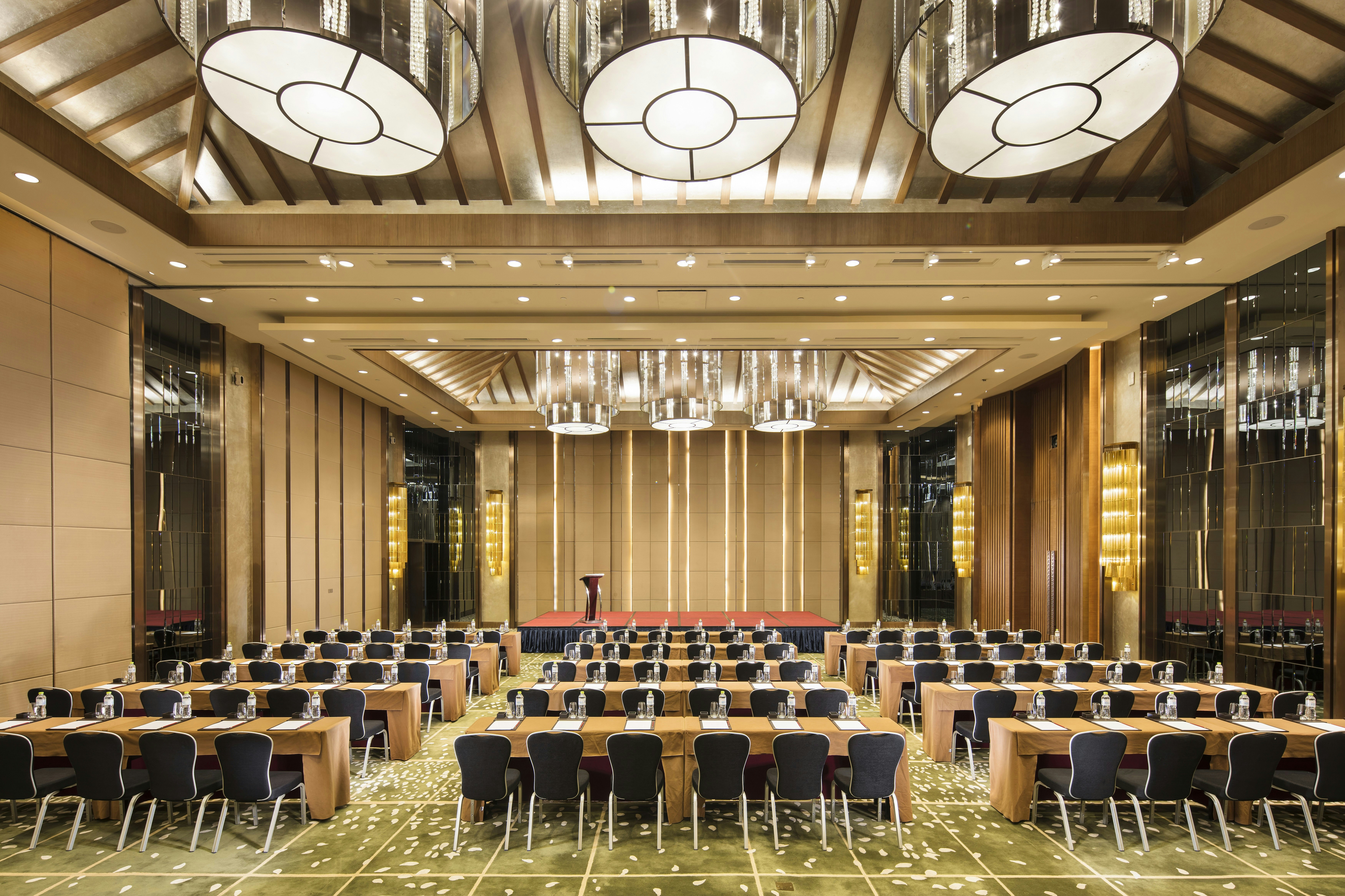 Hilton Wuhan Optics Valley 51/61