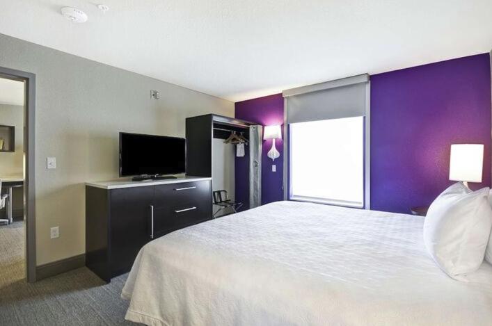 Home2 Suites by Hilton Lee's Summit Kansas City 3/13