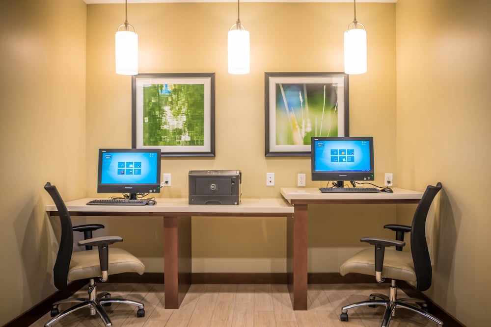 Staybridge Suites Sacramento - Folsom 66/79