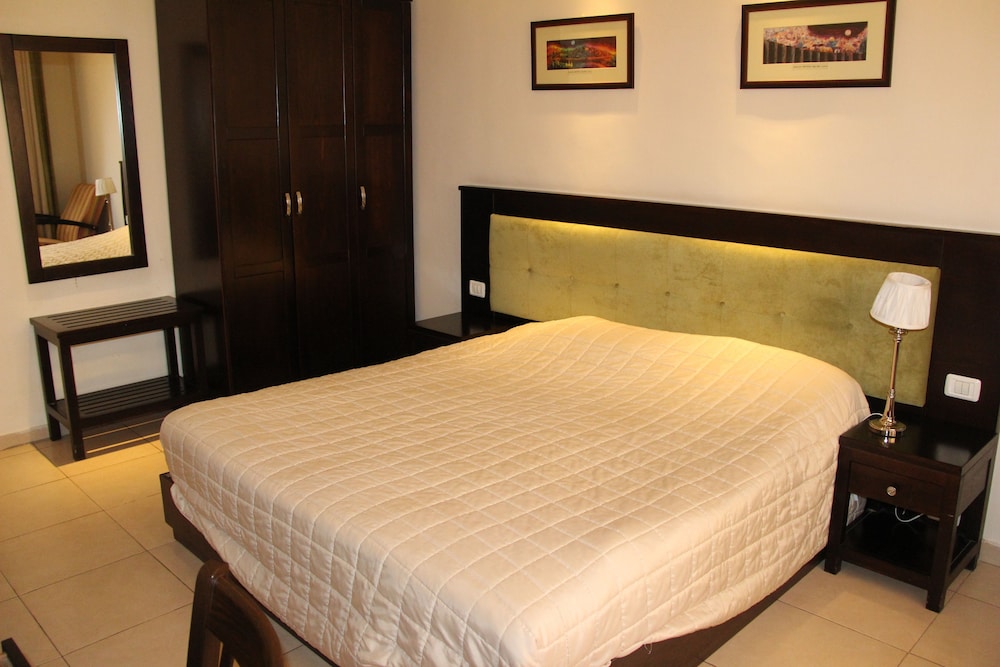 STANDARD, DOUBLE BED