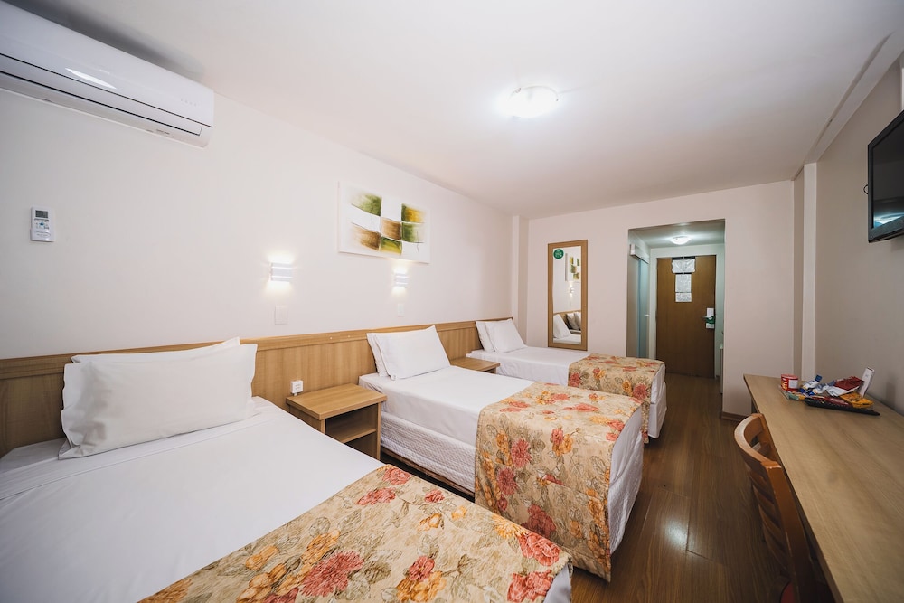 STANDARD, TRIPLE, TWIN BEDS