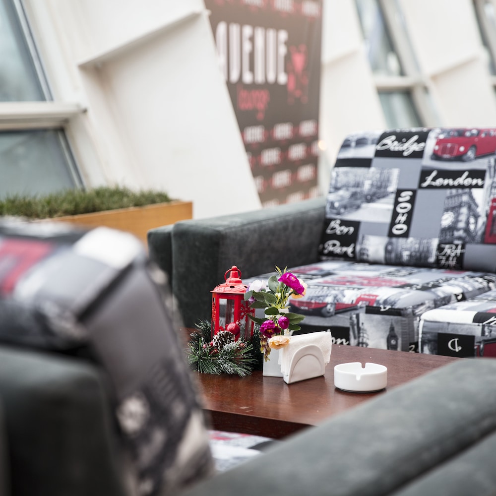 Avenue Hotel Baku 31/45