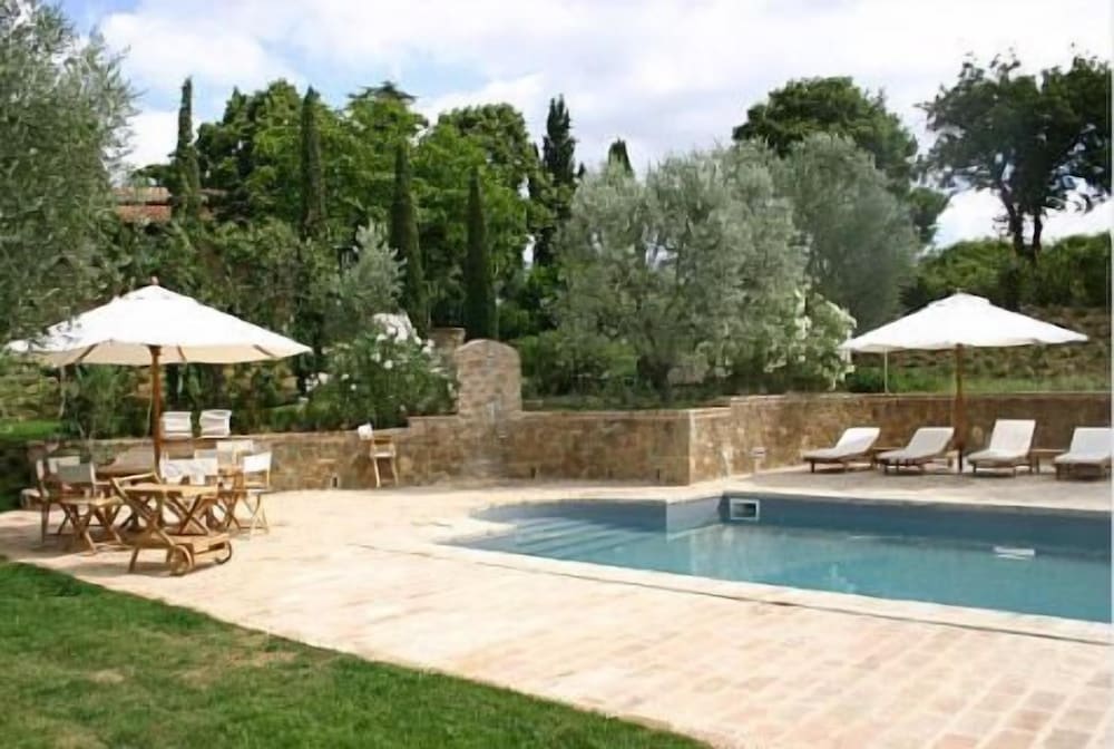 Tenuta Santo Pietro 46/50