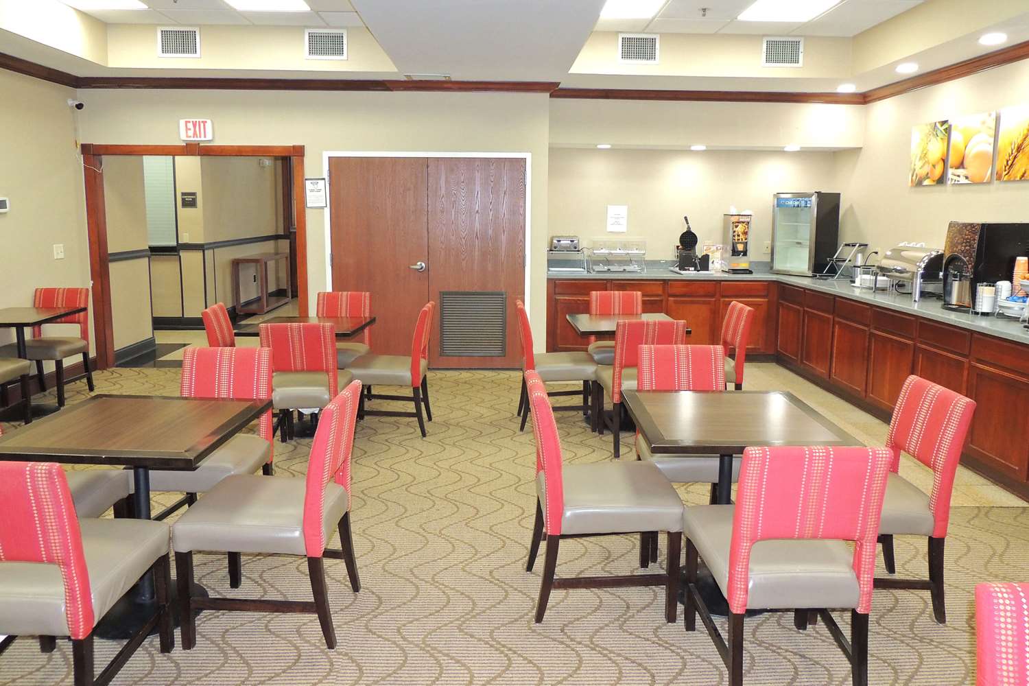 Comfort Suites Twinsburg, OH 23/27