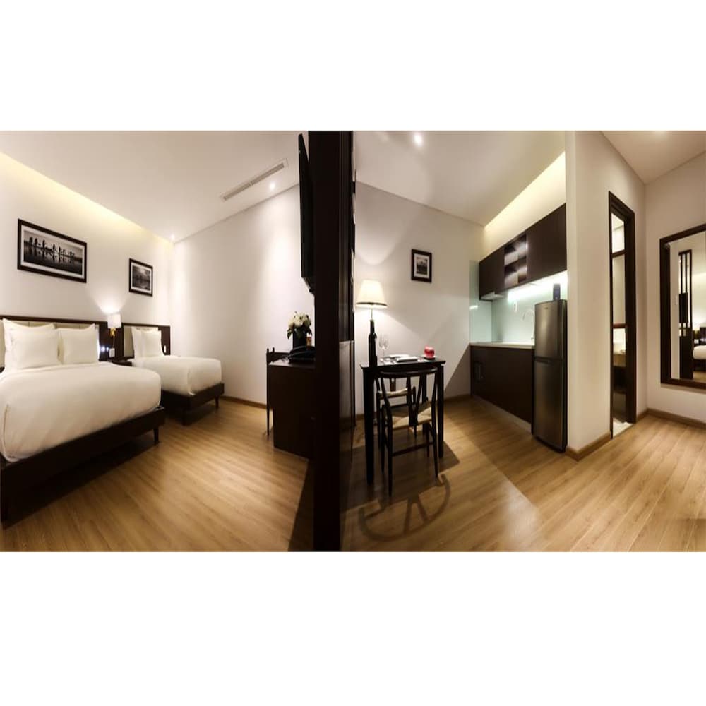 Di Lusso Hotel 50/64