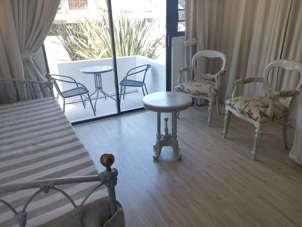 Misty Waves Boutique Hotel 36/79