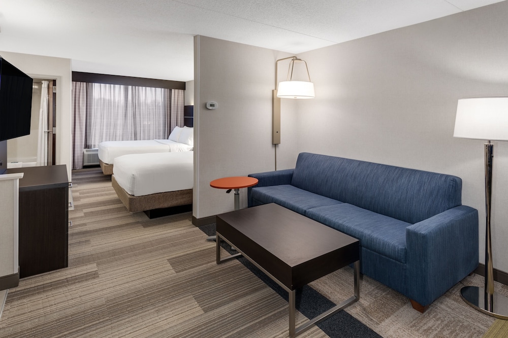 Holiday Inn Express Hotel & Suites South Portland 39/54