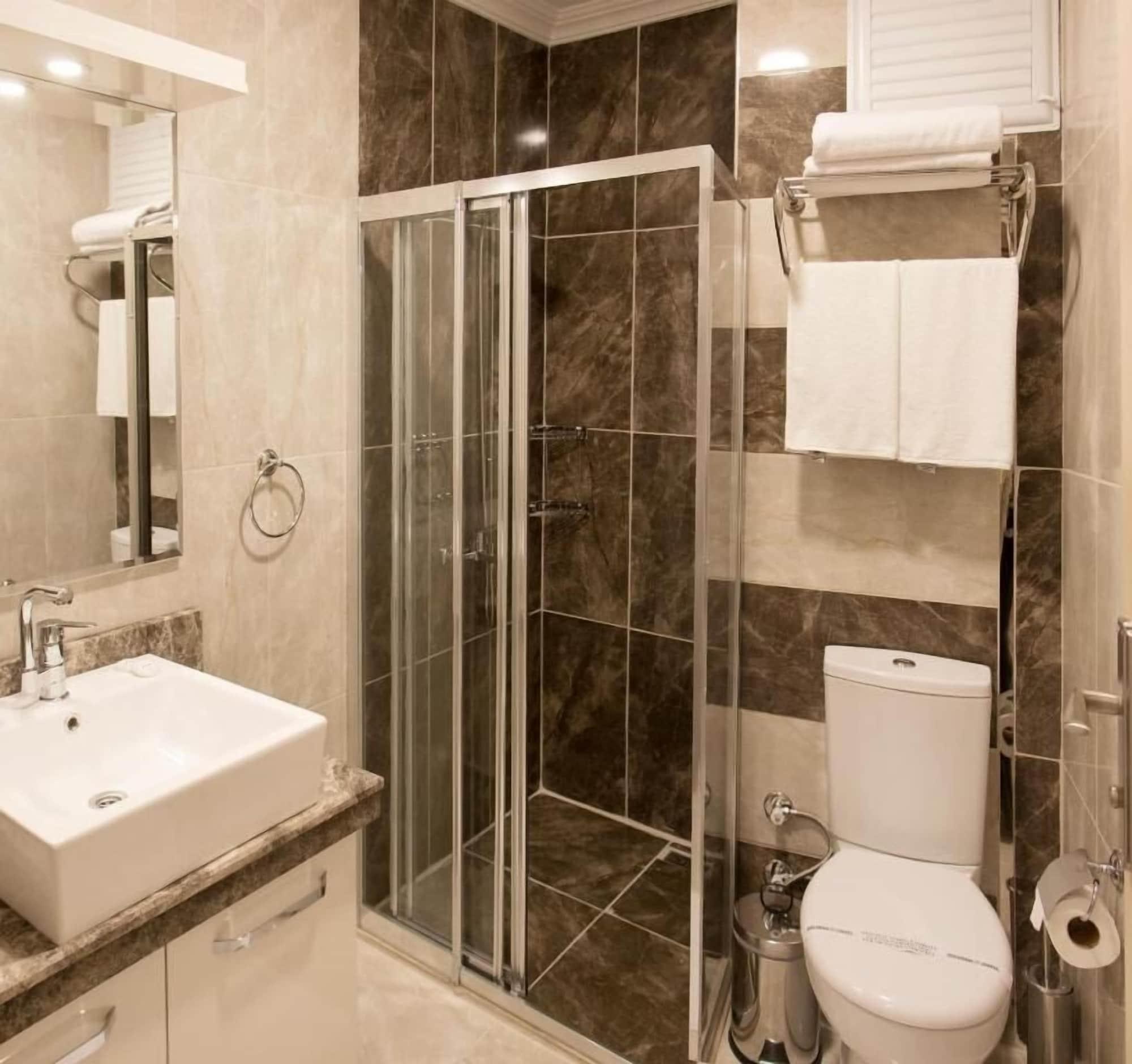 Goldhan Hotel 46/48