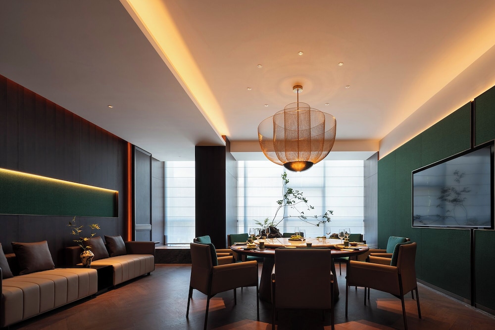 Howard Johnson Airport Hotel Changsha 37/58
