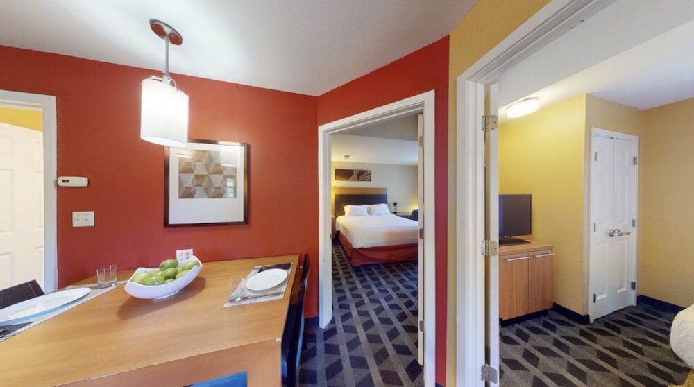 The Residences at Tewksbury (ex. Towneplace Suites By Marriott Boston Tewksbury) 10/31