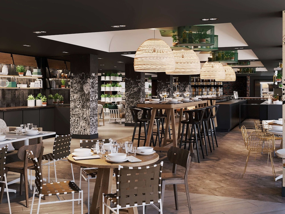 restaurant cafeteria