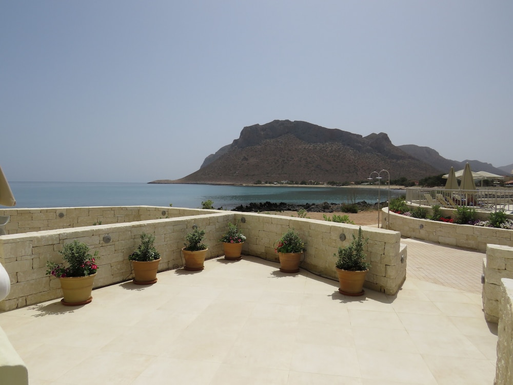 Blue Beach Villas Apartments 56/61