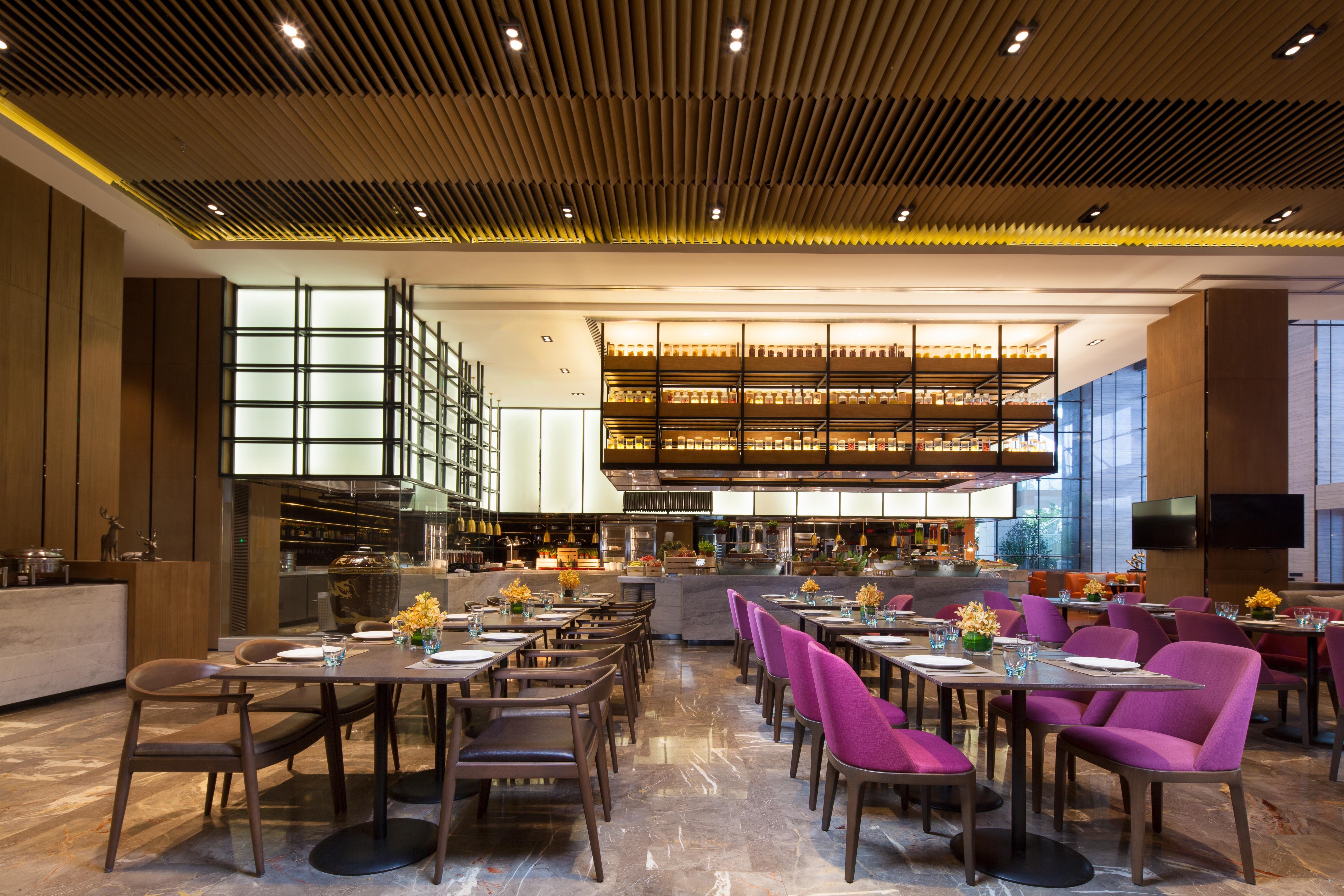 CROWNE PLAZA KUNSHAN 57/79
