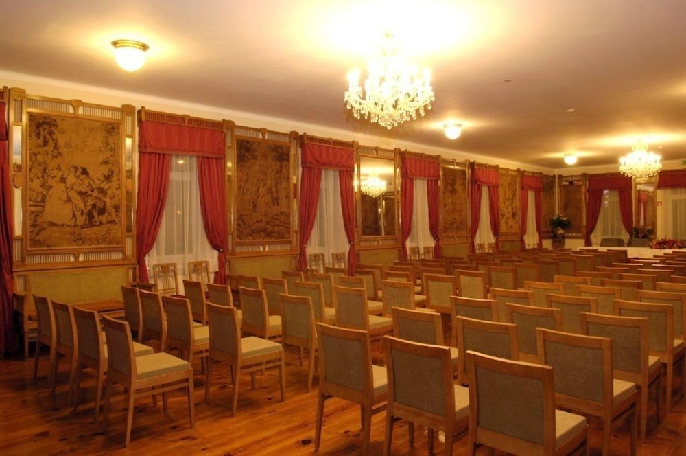 Palace Hotel And Spa 59/65