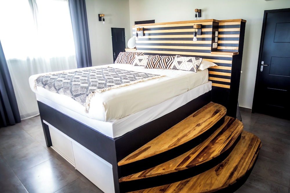 La Suite Villa 8/50