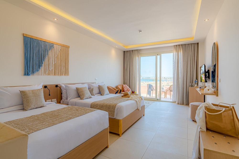 PREMIUM SEA VIEW ROOM