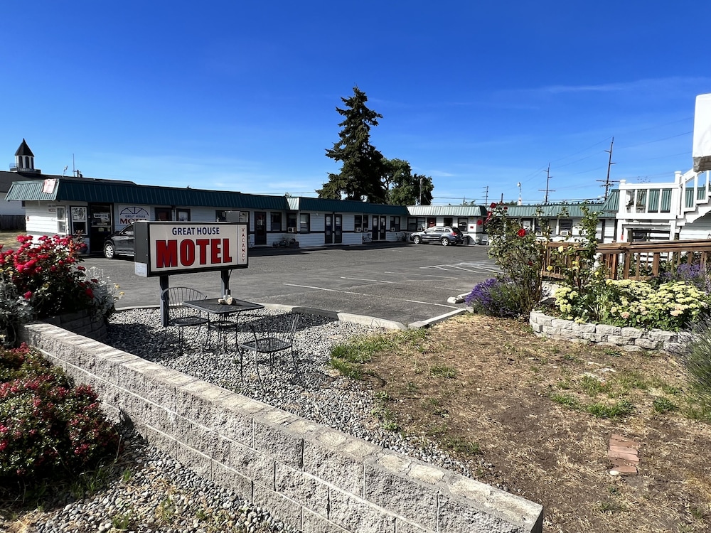 Great House Motel 37/50