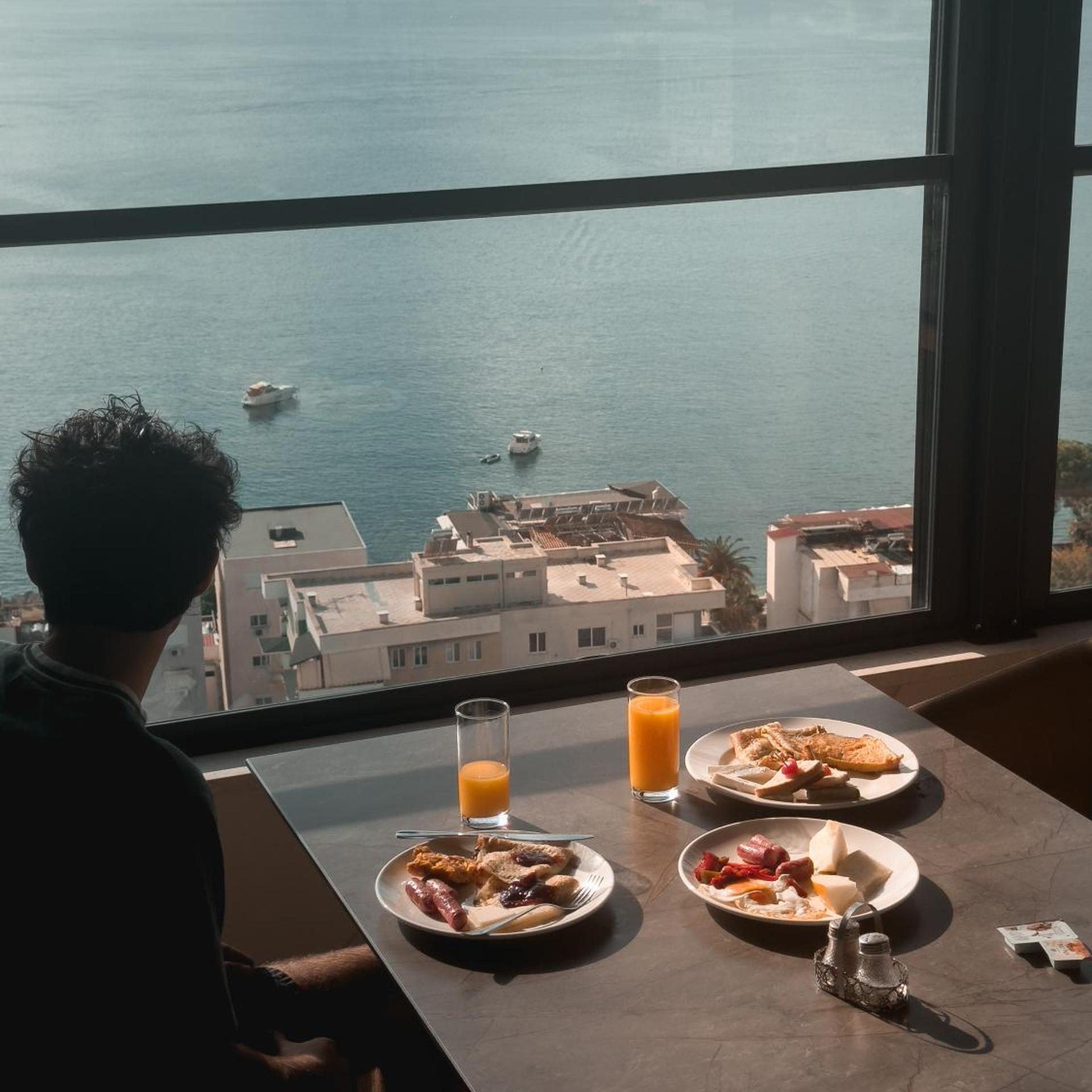 Toer Hotel Saranda 45/60