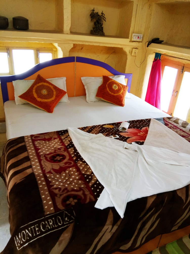 Vista Rooms at Old Royal Palace 21/38