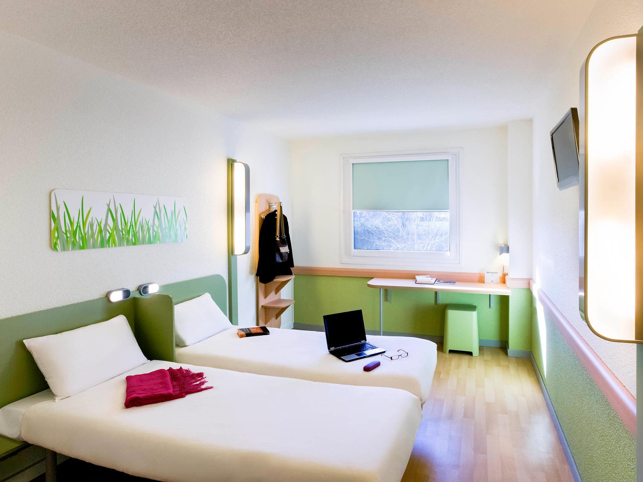 Hotel Ibis Budget Madrid Alcala De Henares 9/23