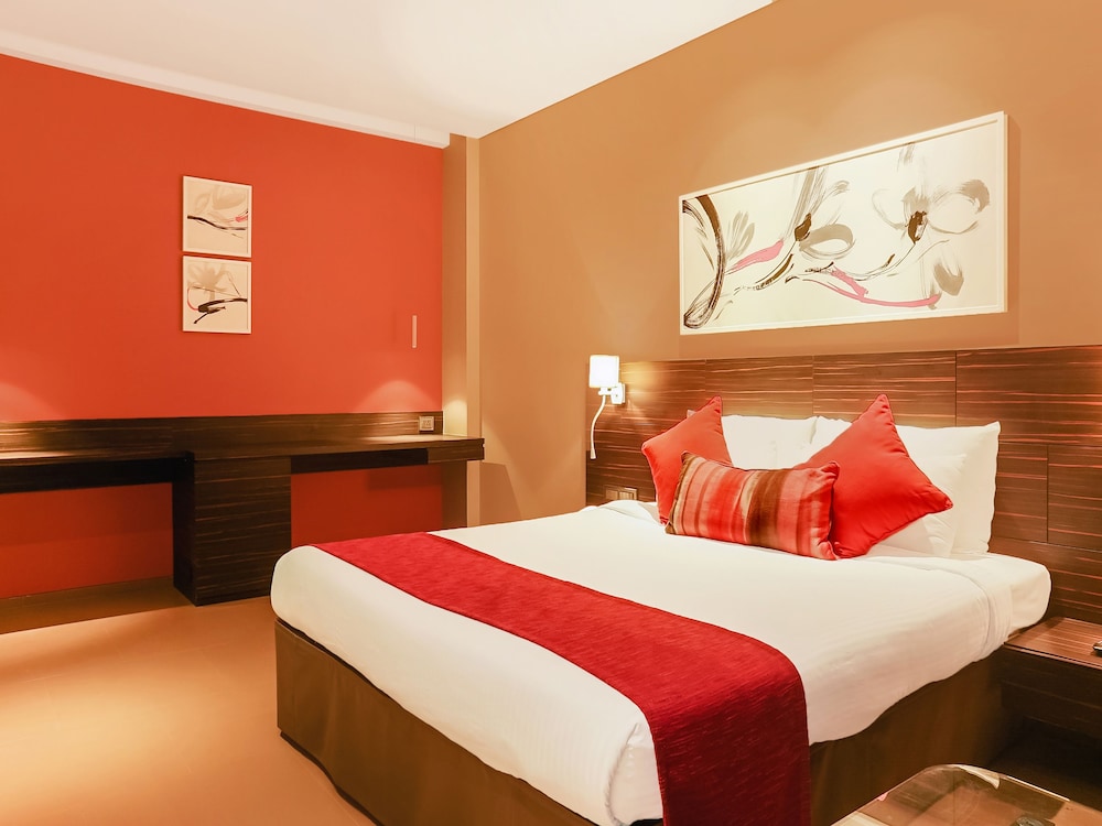 Hotel Niraali Executive 12/65