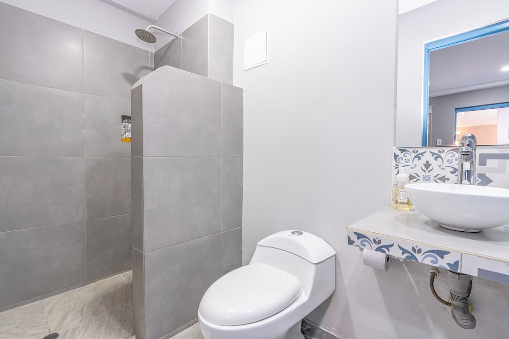 Hotel ADAZ Mediterraneo 56/57