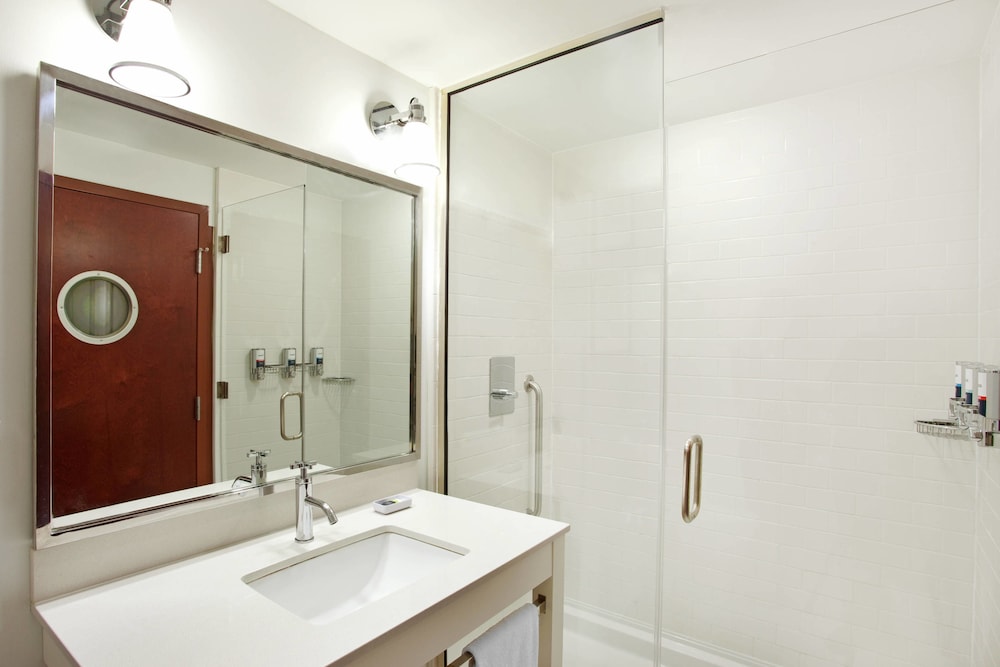 Four Points by Sheraton Philadelphia City Center 9/48