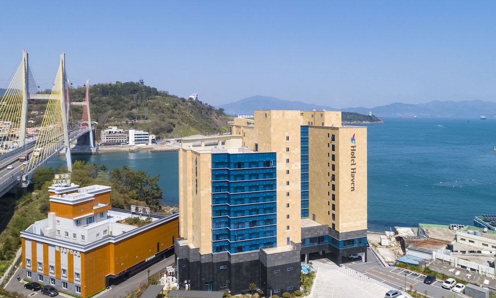 Hotel Haven 1/69