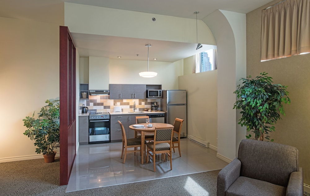 Le Square Phillips Hotel And Suites 34/45