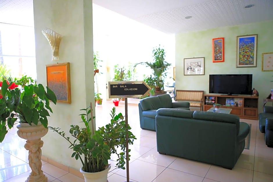 Hotel Calabresi 32/48