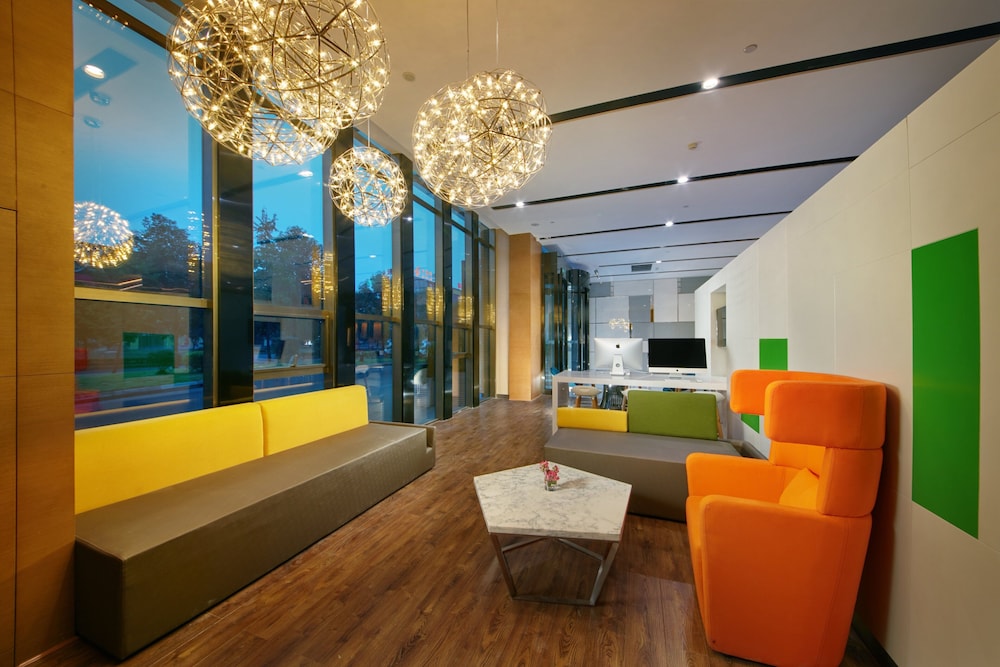 HOLIDAY INN EXPRESS LESHAN CITY SQUARE 28/43