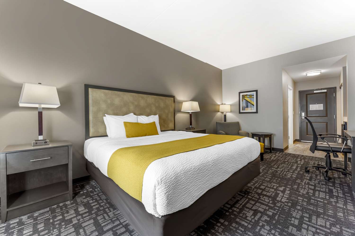 Best Western Plus Cranberry-Pittsburgh North 12/52