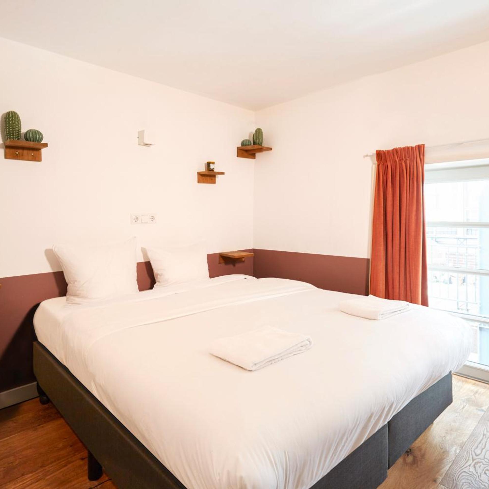 House, King Bed, Shared Bathroom