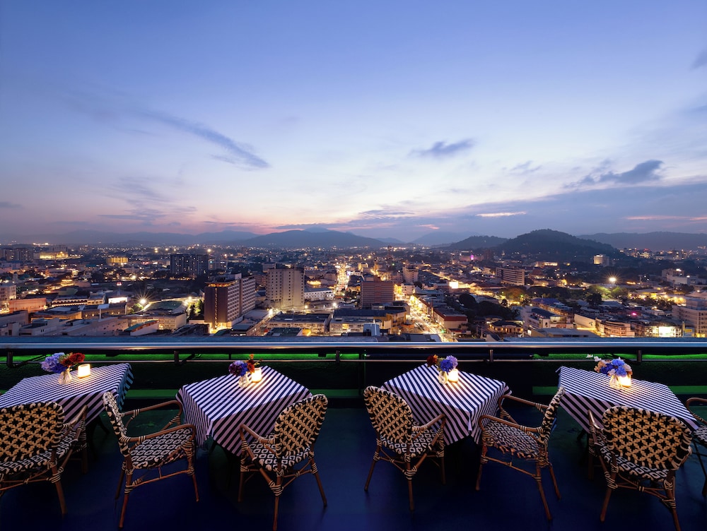 Royal Phuket City Hotel 88/90