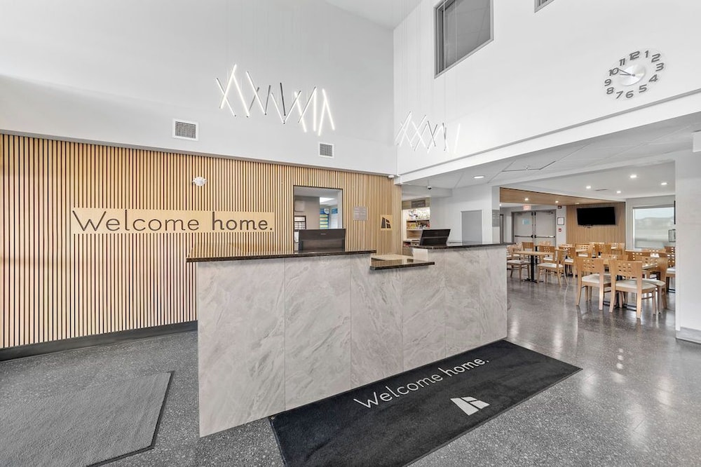 Home Inn and Suites Lloydminster 7/50