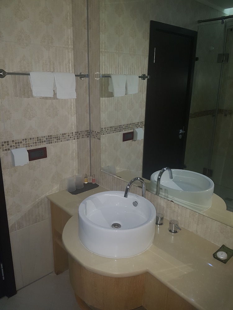 Urgoo Boutique Hotel 43/49