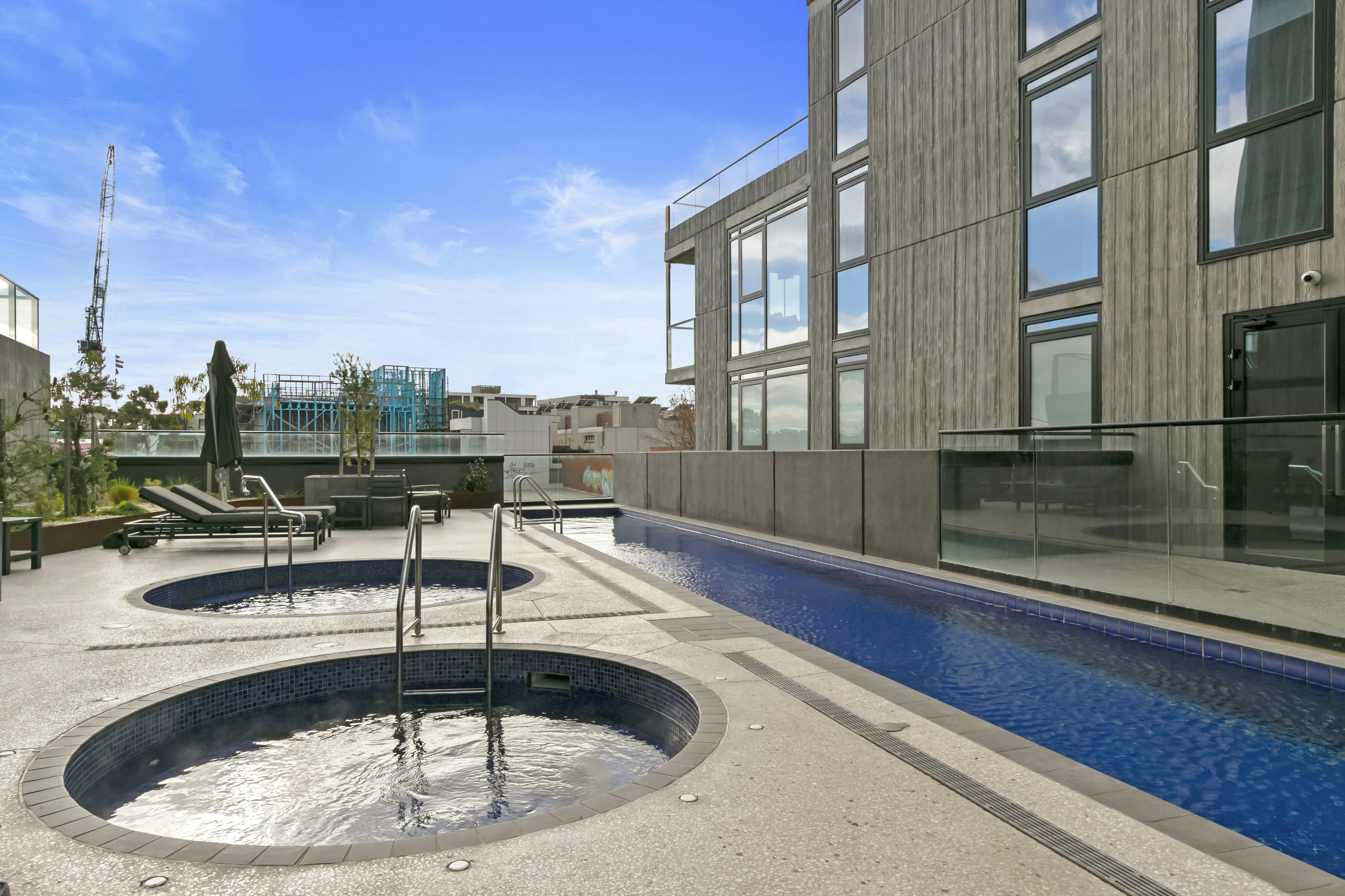 Melbourne City Apartment Hotel 12/13