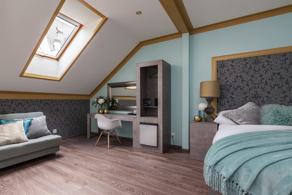Gorgeous Prague Rooms 34/60