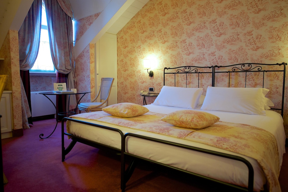 Best Western Crystal Palace Hotel 34/55