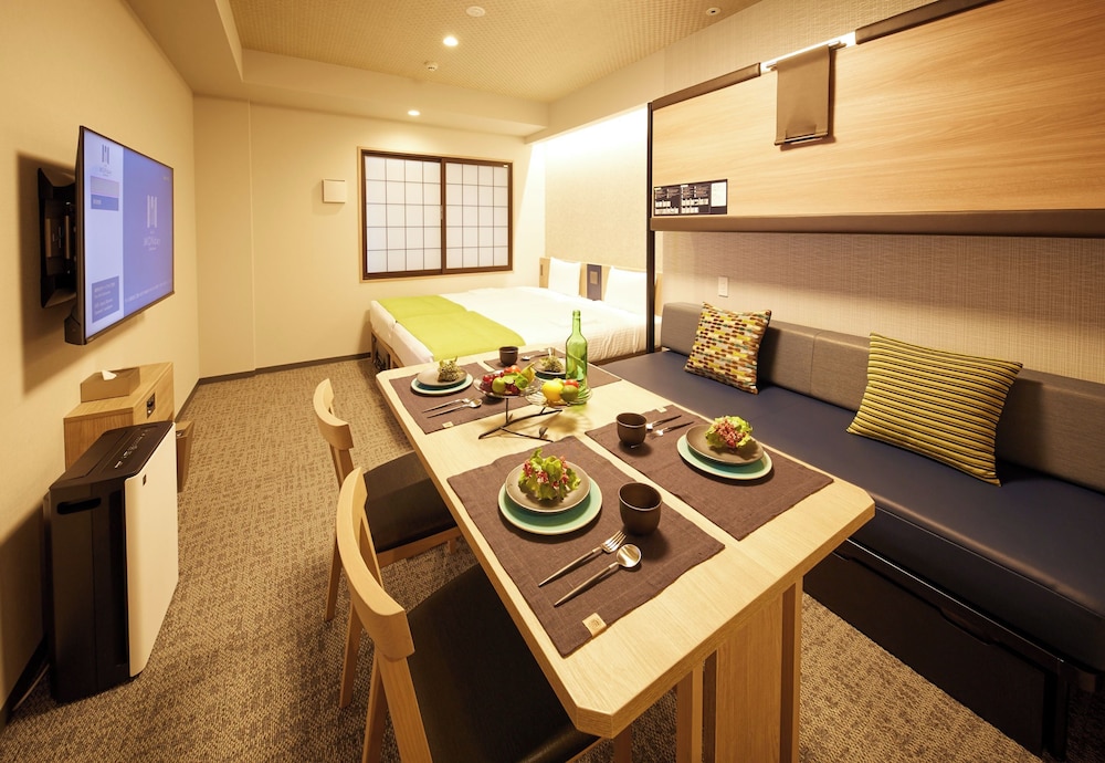 MONday Apart Premium Ueno 26/50