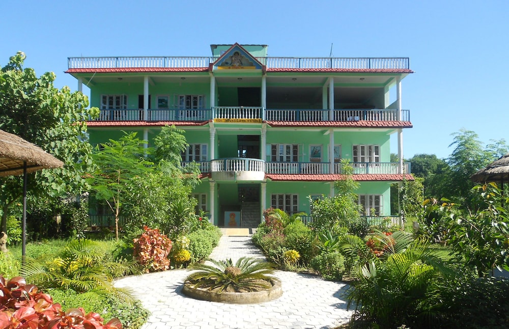 Eco Adventure Resort 1/23
