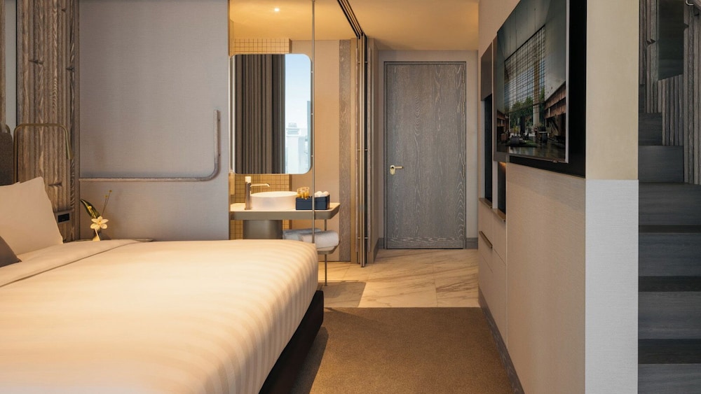 PACIFIC, LOFT, CLUB, BALCONY