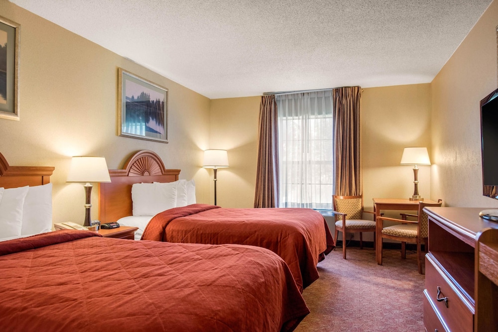 Quality Inn At Bangor Mall 8/36